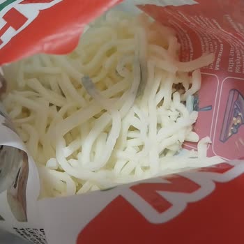 Küflü Mozzarella Peyniri Nedeniyle Sağlık Sorunu Ve Hayal Kırıklığı