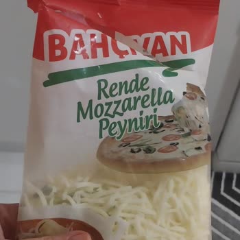 Küflü Mozzarella Peyniri Nedeniyle Sağlık Sorunu Ve Hayal Kırıklığı