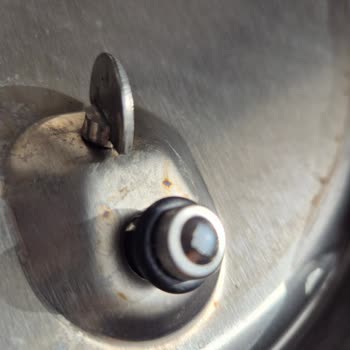 Fissler Düdüklü Tencerede İlk Kullanımda Paslanma Şoku