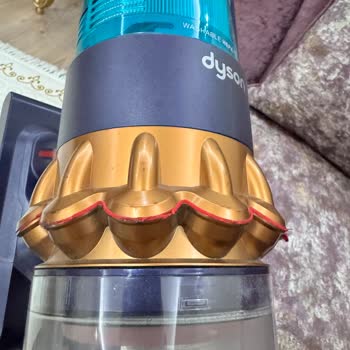 Dyson V15 Süpürgemdeki Kavlama Sorunu Ve Servisten Çözüm Alamamak