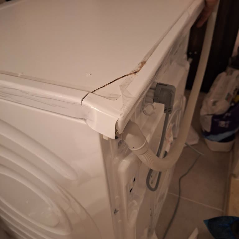 Hasarlı Çamaşır Makinesi Teslimatı Ve Değişim Talebi