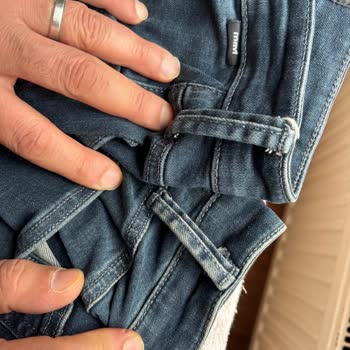 Aynı Model Pantolonda Farklılık Ve Değişim Sorunu