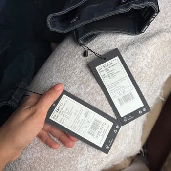 Aynı Model Pantolonda Farklılık Ve Değişim Sorunu