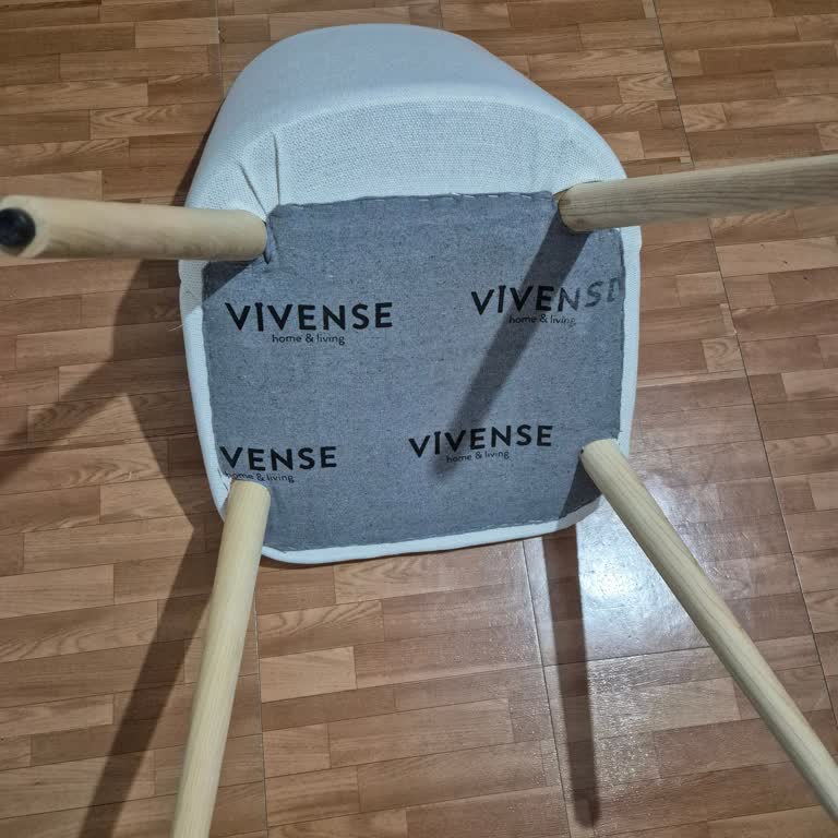 Kısa Sürede Kırılan Sandalye İçin Ücret İadesi Talebim