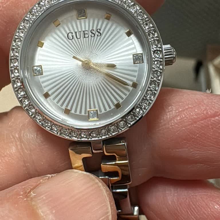 Guess Su Geçirmez Denilen Saat İlk Kullanımda Su Aldı, İade Süreci Mağduriyet Yarattı