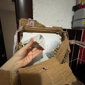 Kargo Teslimatında Büyük Hata: Siparişim Yanlış Adrese Gönderildi Ve Hasarlı Teslim Edildi