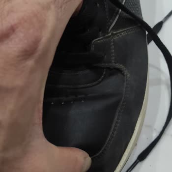 Kısa Sürede Açılan Ayakkabıya Sadece Fotoğrafla Olumsuz Dönüş Yapılması