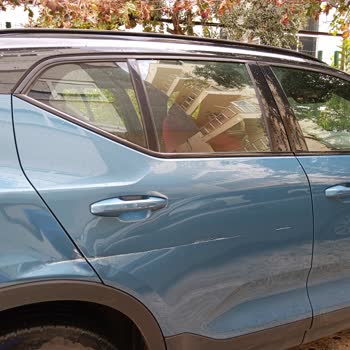 Volvo XC40 Park Sensörlerinin Yağmurda Çalışmaması Nedeniyle Oluşan Hasar Ve Güvenlik Endişesi