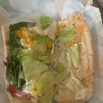 Eksik Malzeme Ve Bayat Ekmek Nedeniyle Mağduriyet