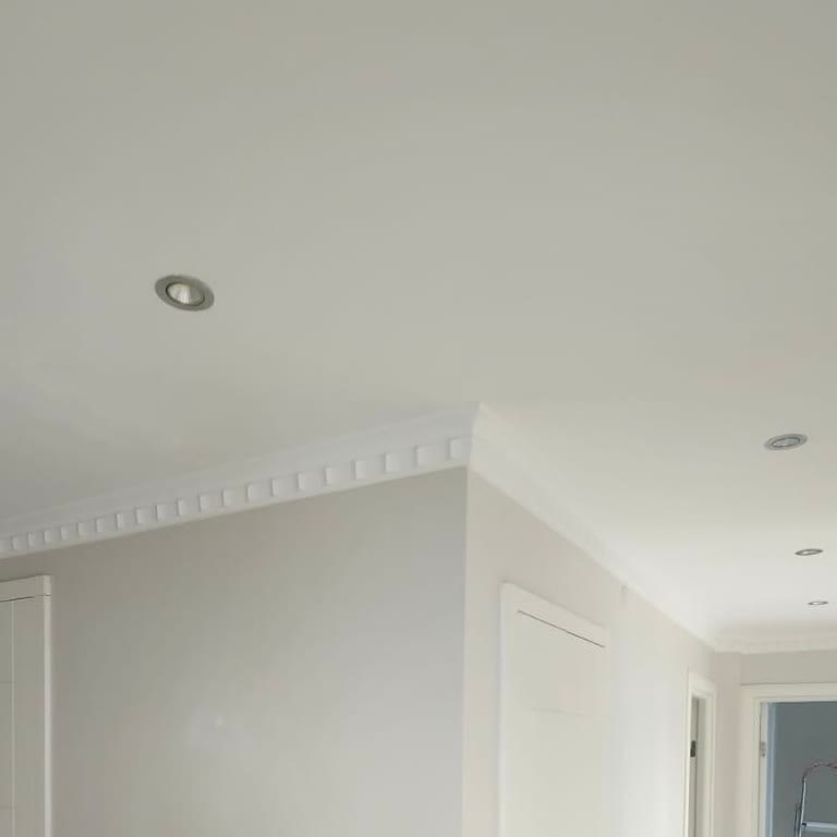 Kum Beyazı Boya Duvarda Pembe Çıktı, Mağduriyetimin Giderilmesini İstiyorum