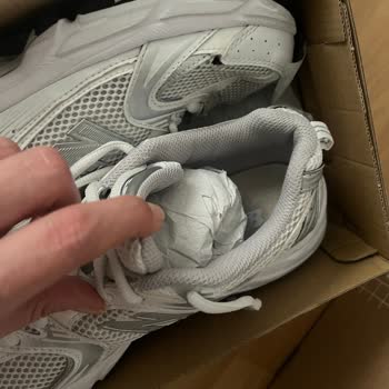 New Balance 530 Ayakkabıda Hızlı Yırtılma Ve Yetersiz Müşteri Hizmeti