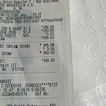 A101 Kaşar İçinde Plastik Kıl Çıktı!
