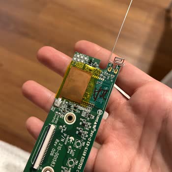 Sıfır Diye Alınan Klavyede İşlem Görmüş Anakart Ve El Yazıları Şoku