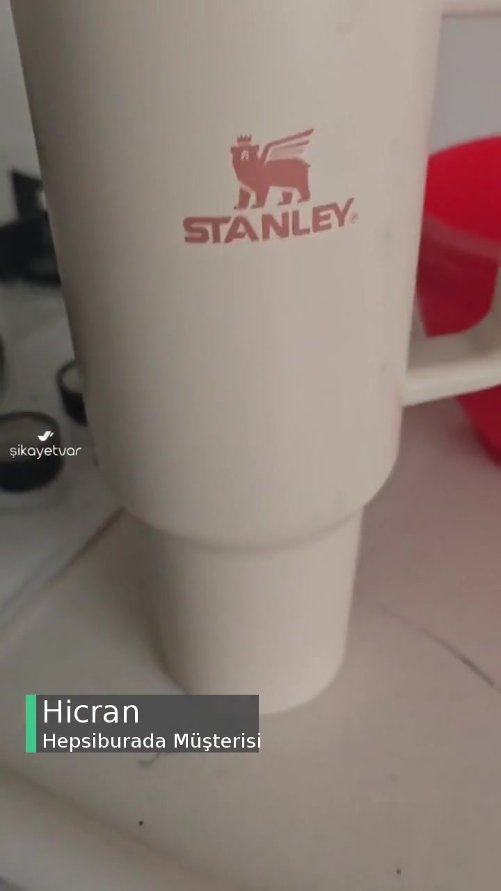 Hepsiburada Pipetli Stanley Termos Sıkıntısı videonun kapak resmi