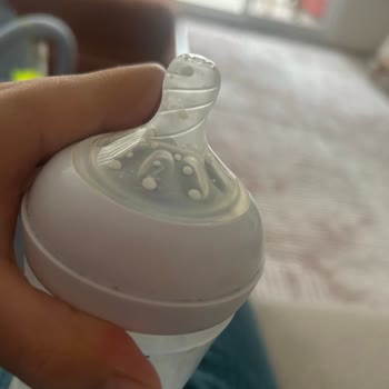 Biberon Emziğinden Tazyikli Akma Sorunu Güvenli Kullanımı Engelliyor