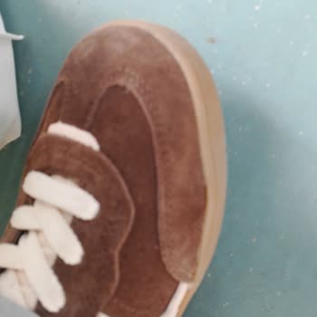 İki Günlük Ayakkabı Hayal Kırıklığı: Stradivarius'tan Beklenmeyen Kalite Sorunu