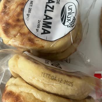 BİM’den Aldığım Bazlamalar Küflü Ve Son Tüketim Tarihi Geçmiş Çıktı