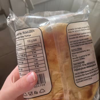 BİM’den Aldığım Bazlamalar Küflü Ve Son Tüketim Tarihi Geçmiş Çıktı