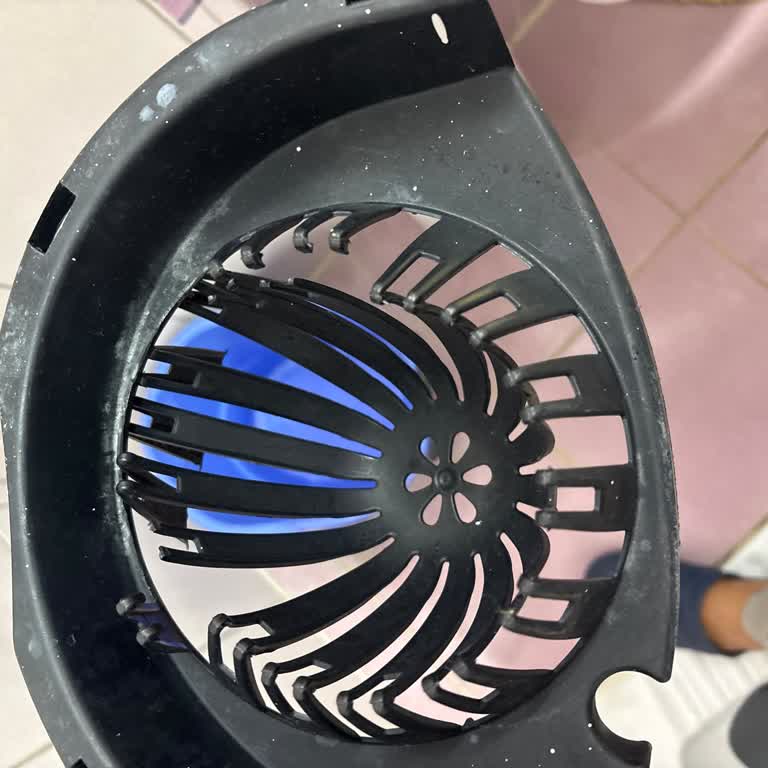 Yeni Alınan Mac Clinic Easy Kovasının Başlığı Kısa Sürede Kırıldı, Mağduriyet Yaşadım