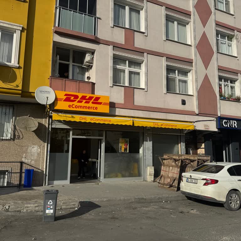 DHL Karlıtepe Şubesi'nde Çalışanların İlgisizliği Ve Yanıltıcı Çalışma Saatleri