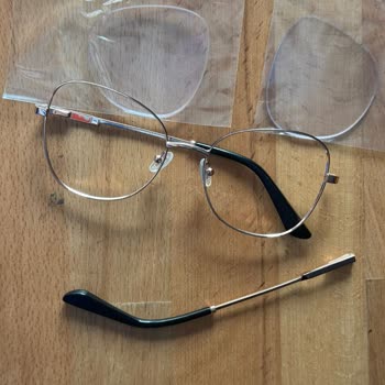 Sadık Müşteriye Hatalı Müdahale Sonucu Kullanılamaz Gözlük Mağduriyeti