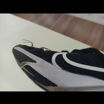 Kısa Sürede Yırtılan Nike Ayakkabılar İçin Değişim Veya İade Talebi