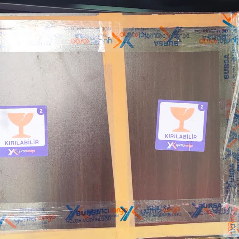 Yurtiçi Kargo'nun Taşırken Kırdığı Şömine Camı