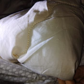 Yeni Alınan Yorganın Yünleri Dışarı Çıkıyor, Mağaza Çözüm Sunmuyor