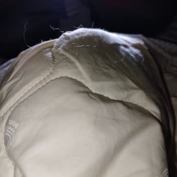 Yeni Alınan Yorganın Yünleri Dışarı Çıkıyor, Mağaza Çözüm Sunmuyor