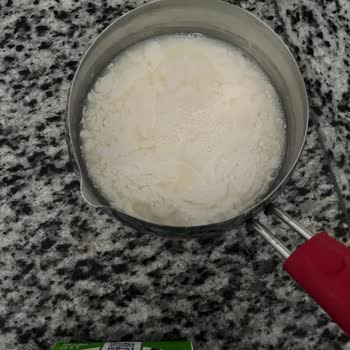 Son Kullanma Tarihi Geçmemiş Sütün Bozuk Çıkması Güvenimi Sarstı