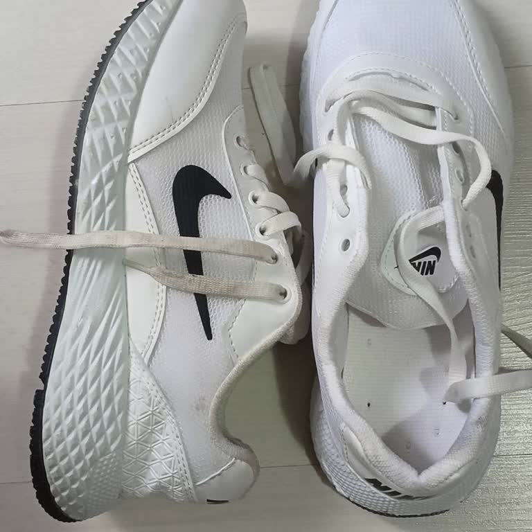 Srt Ayakkabı Yanlış Ve Kullanılmış Ayakkabı Gönderimi, İlgisiz Müşteri Hizmetleri