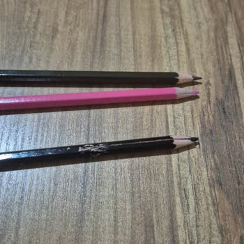 Aldığım Boya Kalemlerinde Tekrarlayan Çatlama Sorunu Ve Yetersiz Değişim Süreci