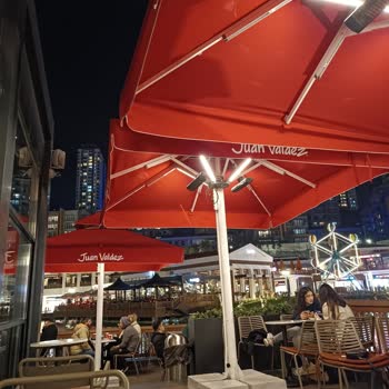 Soğukta Oturmaya Zorlandık, Saygısız Davranışla Karşılaştık