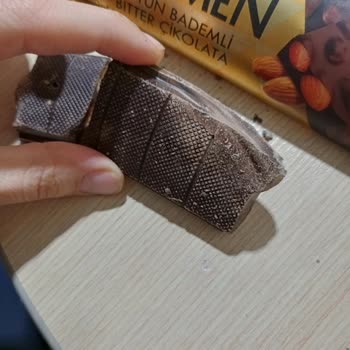 Son Kullanma Tarihi Geçmemiş Çikolatanın Bozuk Çıkması Ve Güven Sorunu
