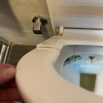 Kale İdea 2000 Ultra Slim Klozet Kapağında Kronik Kırılma Ve Tasarım Sorunu