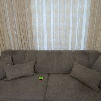 Koltuklarda Renk Farklılığı Ve İlgisiz Müşteri Hizmeti