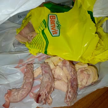 Aldığım Tavuk Paketinden İki Boyun Çıkması Güvenimi Sarstı