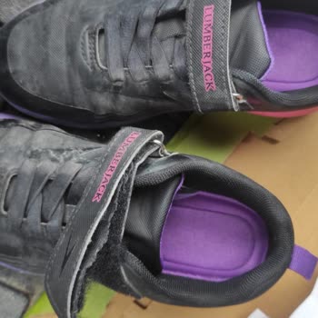 Kısa Sürede Deforme Olan Çocuk Ayakkabısının İadesi Talebi