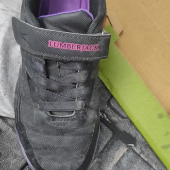 Kısa Sürede Deforme Olan Çocuk Ayakkabısının İadesi Talebi