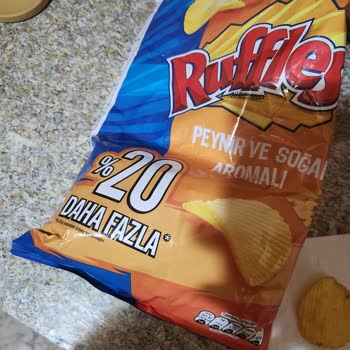 Cips Paketinde Şüpheli Cisim: Gıda Güvenliği Endişesi