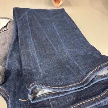 Mavi'den Aldığımız Pantolonlarda Erken Deformasyon Ve Değişim Talebimizin Reddedilmesi