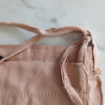 Görseldekiyle Alakasız Ve Kalitesiz Elbise, İade Hakkı Tanınmıyor!