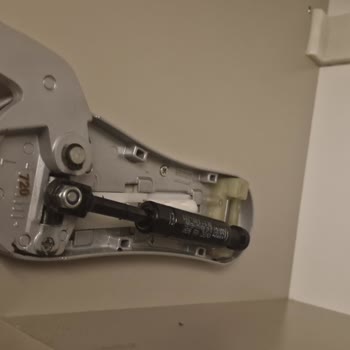 Samet Duolift E1 Pistonlarında Arıza Ve Yedek Parça Temininde Zorluk