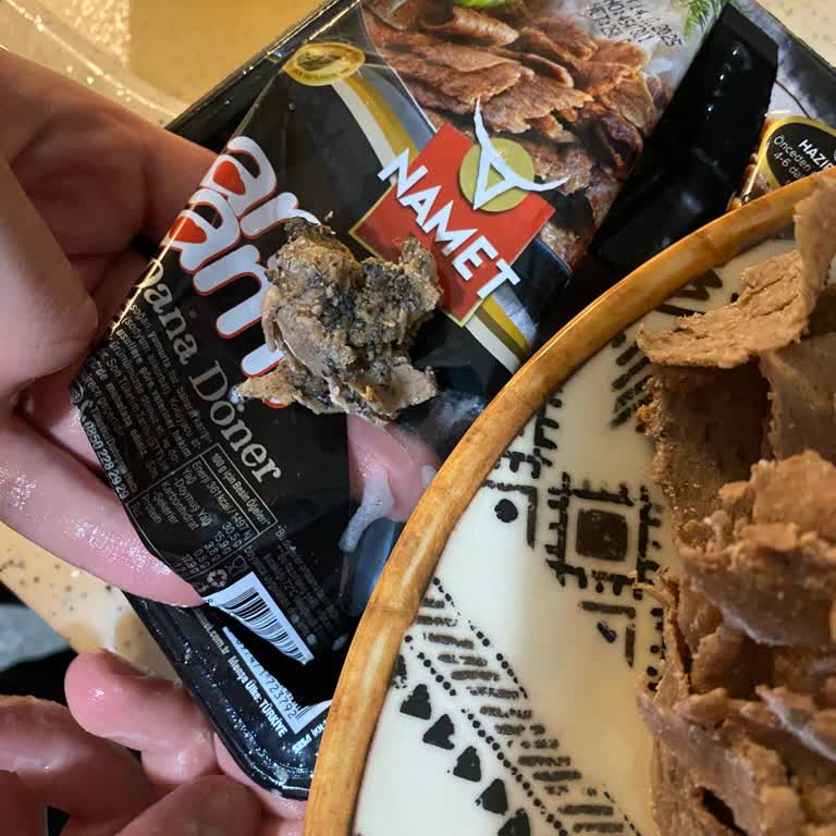 Dana Döner Paketinden Çıkan Yabancı Maddeyle Yaşadığımız Endişe