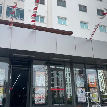 Tarihi Geçmiş Ürün Ve Saygısız Personel Mağduriyeti