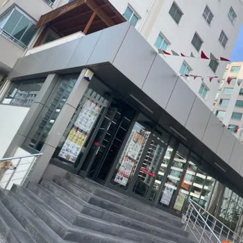 Tarihi Geçmiş Ürün Ve Saygısız Personel Mağduriyeti