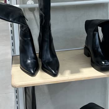 Bir Günlük Kullanımda Çizmede Kırıklar Ve Yetersiz Müşteri Hizmeti