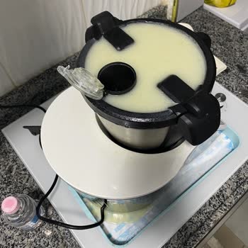 Arzum Mutfak Robotu Taşma Ve Plastik Koku Sorunu Garanti Kapsamında Çözülmedi