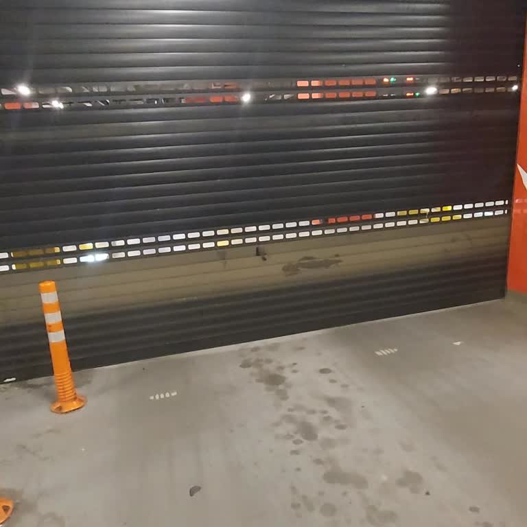 Tesla Şarj İstasyonları Açılış Saatiyle Otopark Uyumsuzluğu Mağduriyet Yaşattı