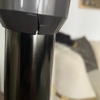 Kısa Sürede Çatlayan Dyson V15 Ana Borusu İçin Ücretsiz Değişim Talebi